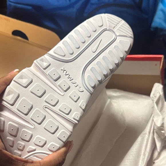 Nike Ivory Mesh Sneakers - Picture 2 of 4